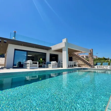 Onlysea Villa *