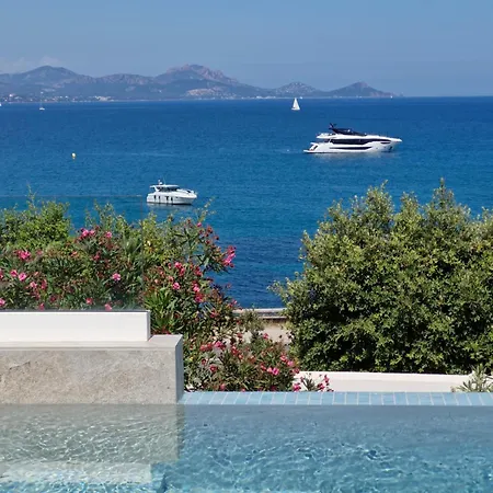 Onlysea * Рокбрюн-сюр-Аржан