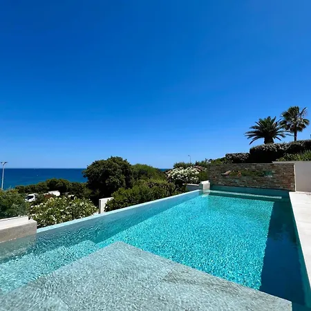 Onlysea Villa *